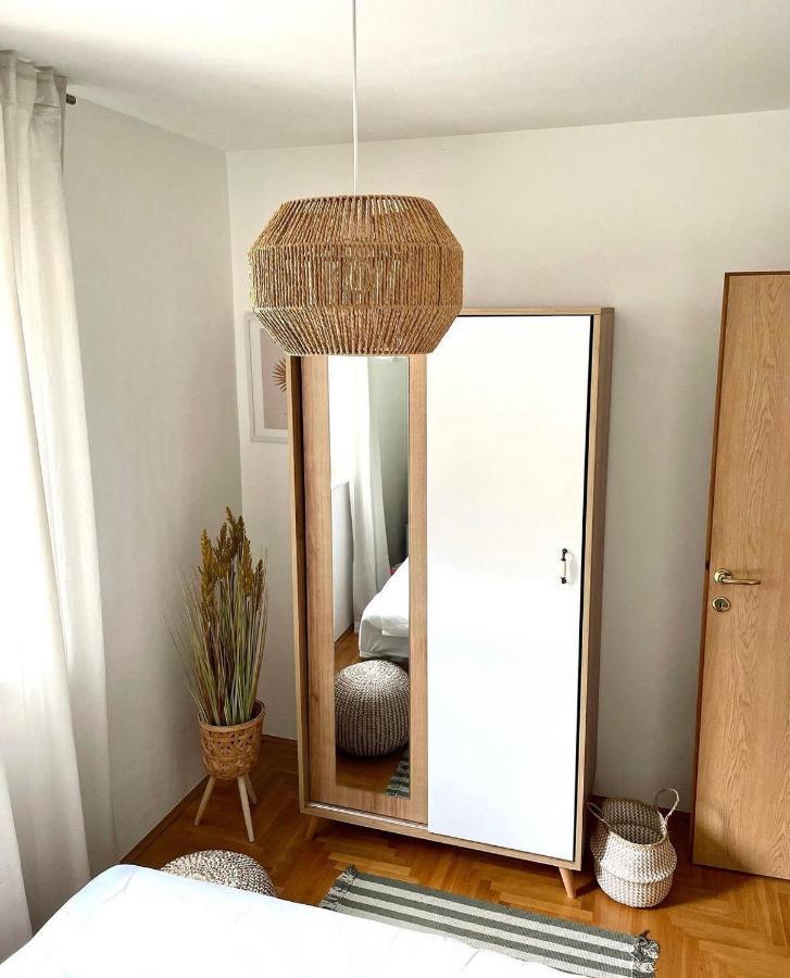 Apartment Dalmatino Baska Voda Luaran gambar