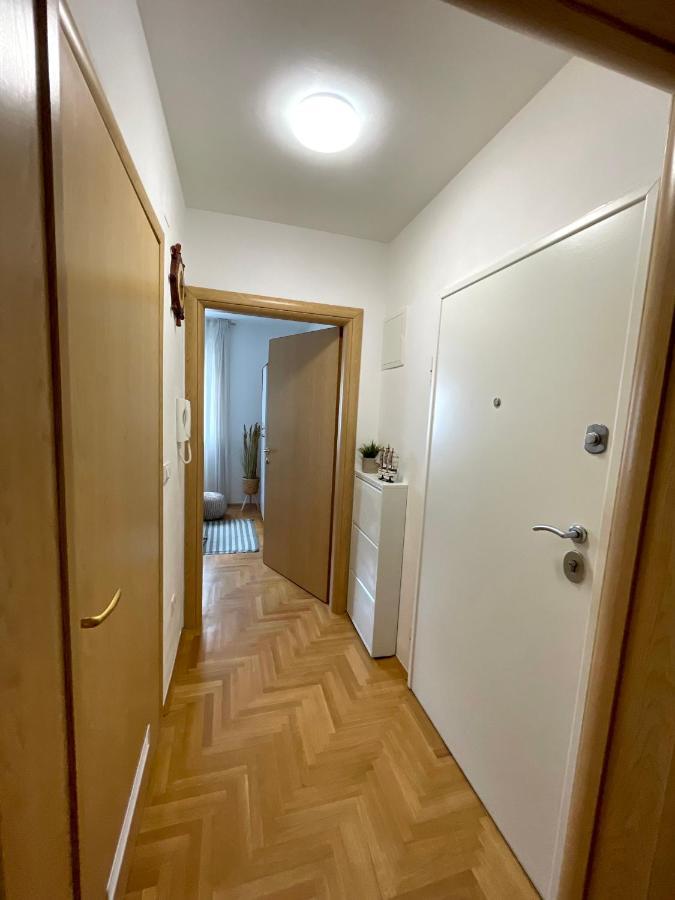 Apartment Dalmatino Baska Voda Luaran gambar