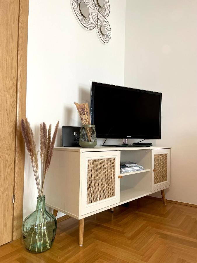 Apartment Dalmatino Baska Voda Luaran gambar